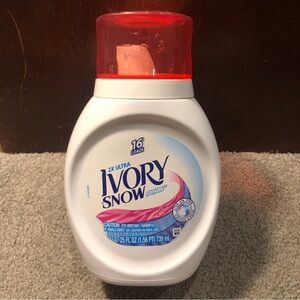 Ivory Snow 2X Ultra Gentle Care Liquid Laundry Detergent Pink Cap 25oz, 16 Loads